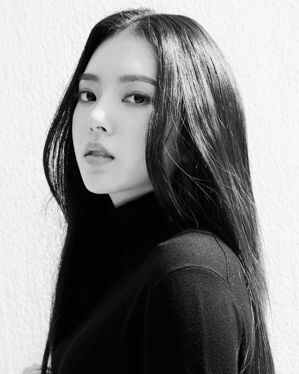 7 Potret Lee Ruby yang Mirip Karina aespa, Bak Tokoh Manhwa