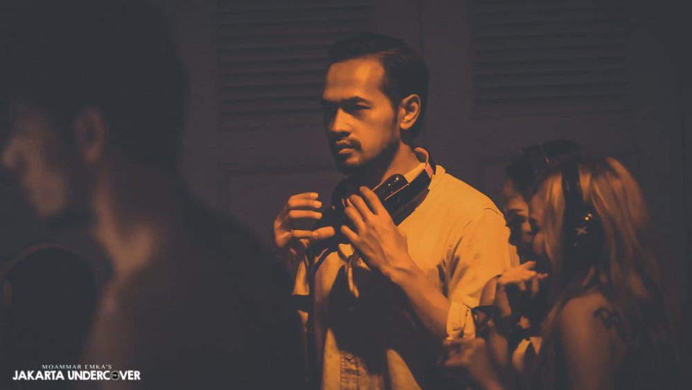 10 Profesi Oka Antara di Film dan Series Indonesia, Jadi Wartawan