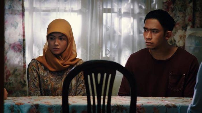 11 Perempuan Memutuskan Berhijrah di Film dan Series Indonesia