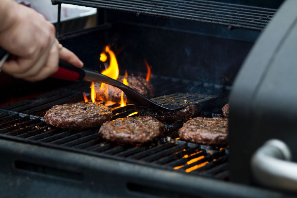 10 Tips Grilling Barbecue untuk Pemula, Lezat dan Antigosong!
