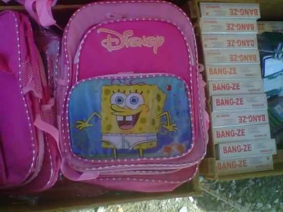 8 Objek Bertema Disney KW, Ada Tas Gambar SpongeBob