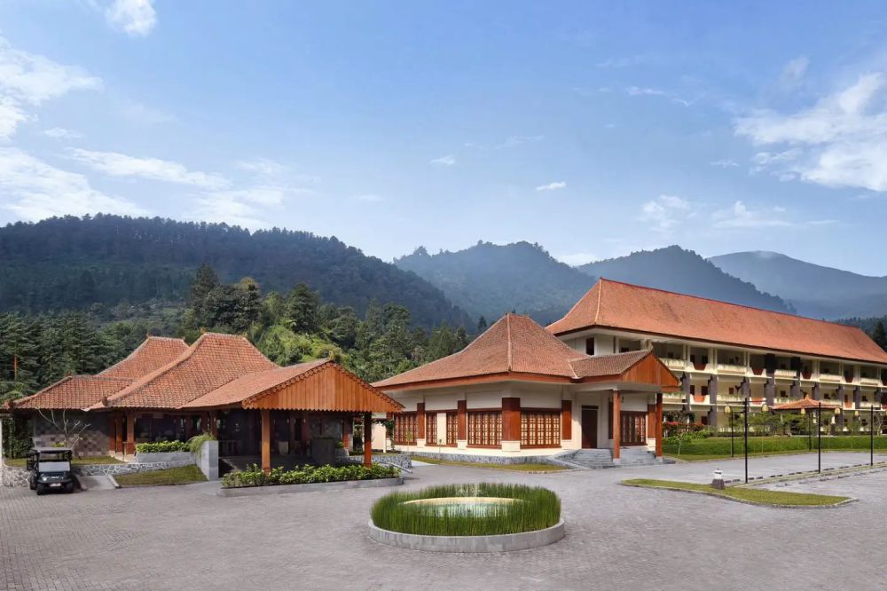 Joglo Ageng Guci Tegal, Hotel Mewah di Kaki Gunung Slamet