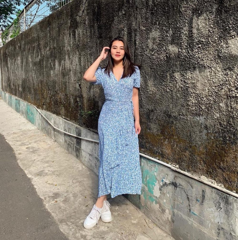 9 Inspirasi OOTD Feminin Aaliyah Massaid, Bikin Tampil Menawan