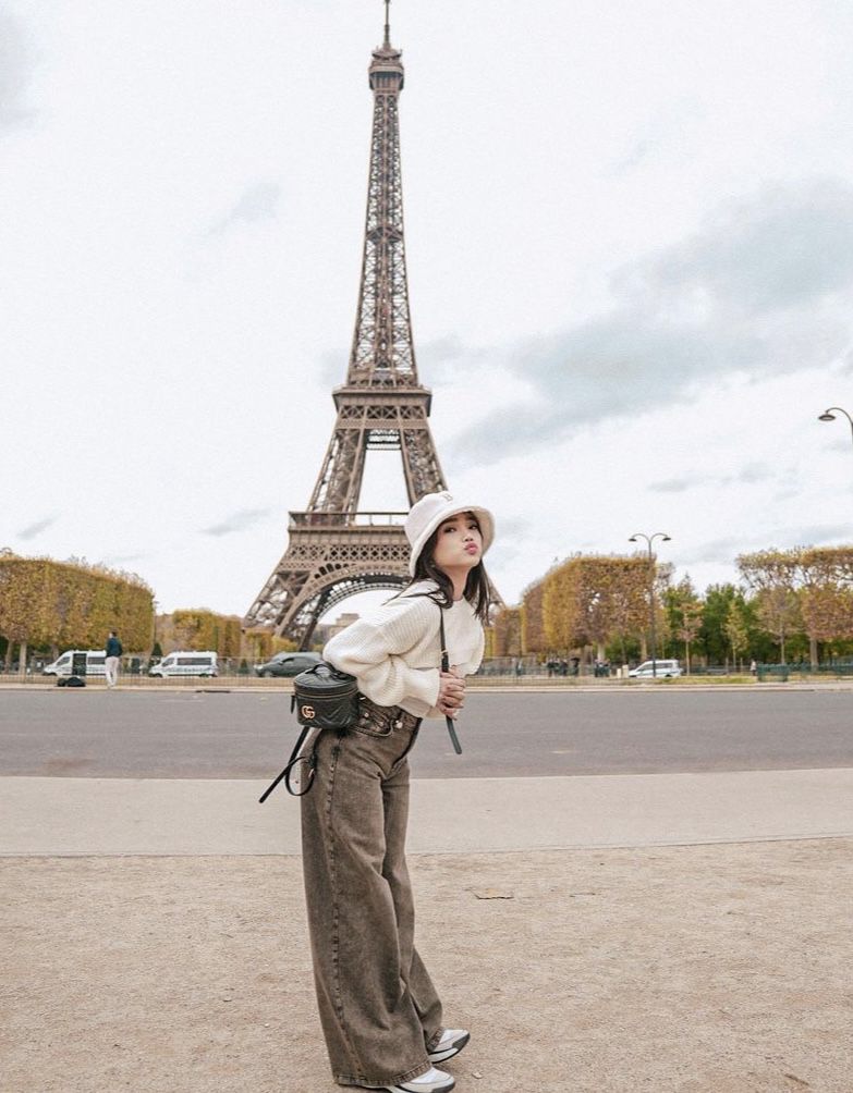 10 Artis Liburan ke Paris November 2023, Eiffel Tower Jadi Favorit