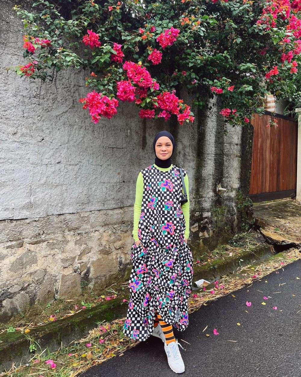 10 Inspirasi Ootd Pakai Dress Ala Tantri Namirah Super Chic