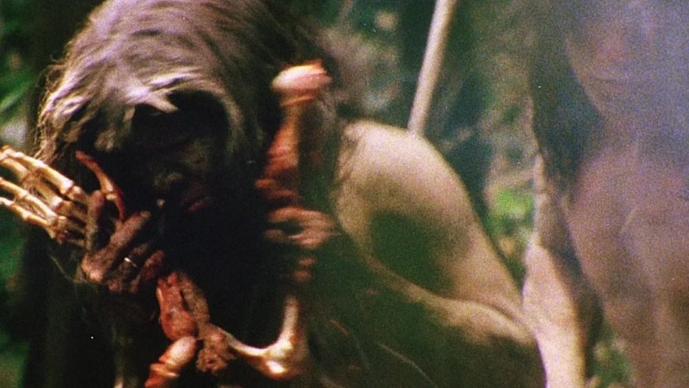 10 Film Horor Thriller tentang Animal Mutilation, Bikin Ngilu!