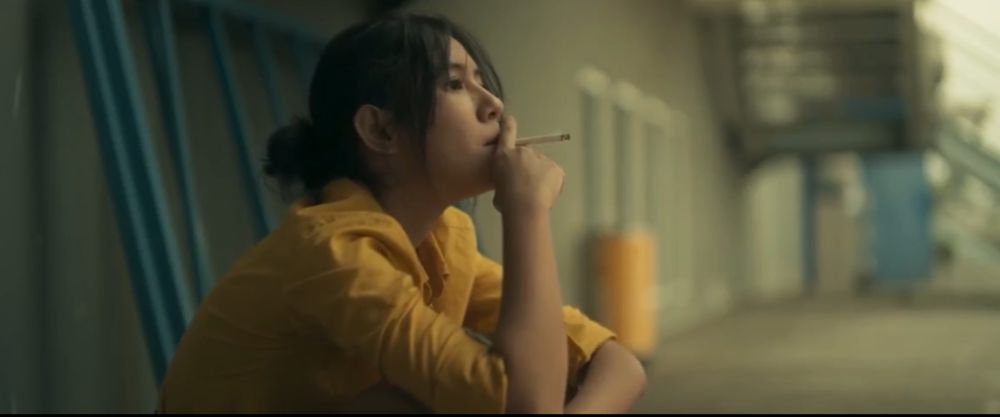 7 Aktris Perankan Karakter Gadis Perokok di Film, Ada Laura Basuki