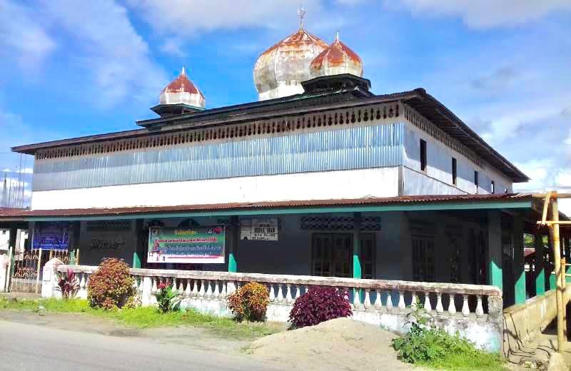 5 Bangunan Warisan Sejarah di Donggala, Masjid hingga Mercusuar Tua