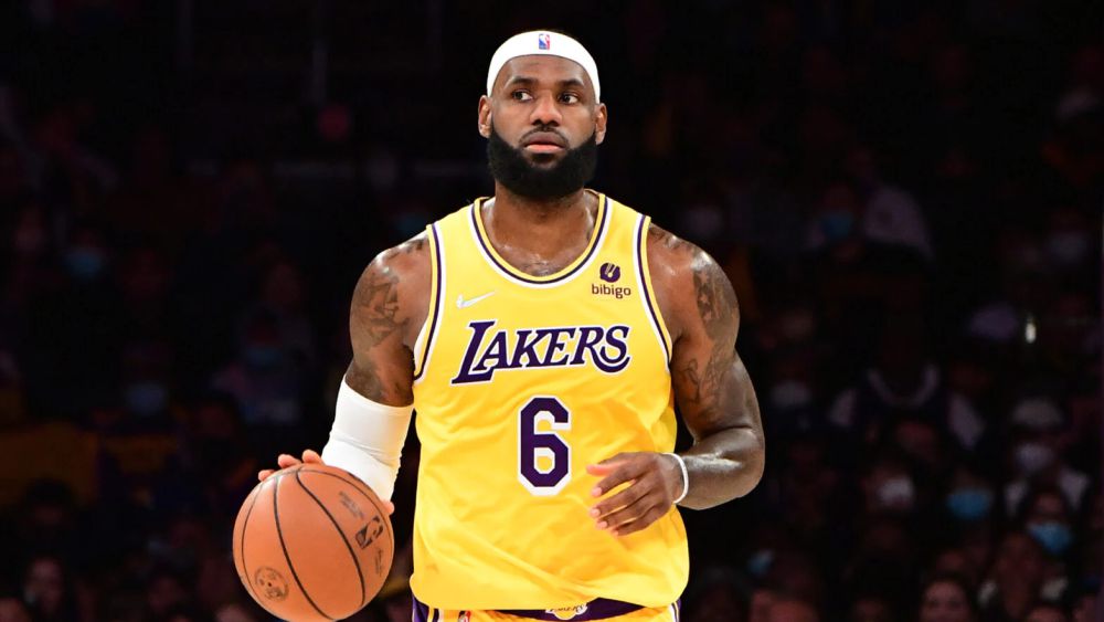 8 Pemain NBA Tertua pada 2023/2024, Ada LeBron James  