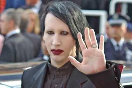 18 Selebritas Hollywood yang Pernah Terlibat dengan Charles Manson