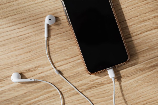 4 Tips Memilih Earphone Bagus dan Berkualitas untuk Gadget