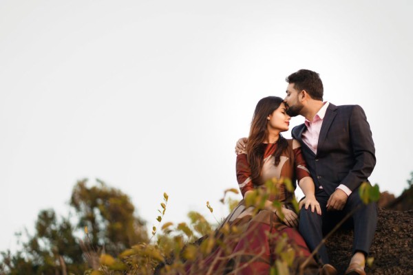 5 Tips Menunjukan Sikap Romantis Tanpa Berlebihan, Bikin Meleleh!