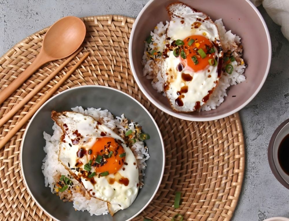 7 Resep Makanan dengan Bahan Dasar Telur, Cuma Butuh Waktu 10 Menit!