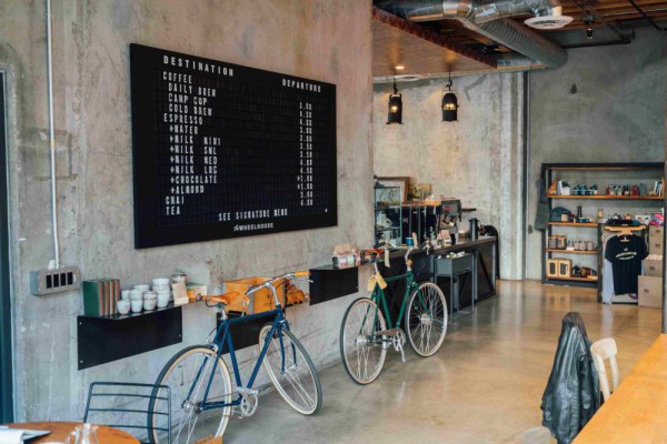 10 Tempat Ngopi di Bandung yang Instagramable, Bikin Betah Nongkrong!