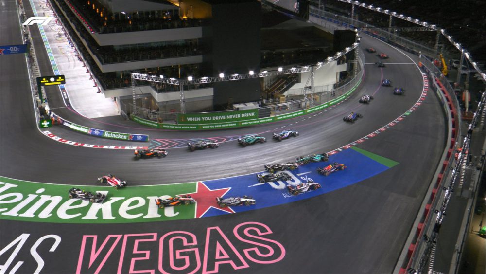 Sergio Perez Terkejut oleh Manuver Charles Leclerc di F1 GP Las Vegas