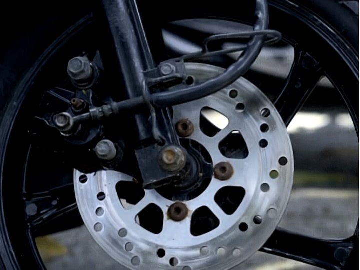 4 Cara Merawat Kampas Rem Sepeda Motor Biar Tetap Awet