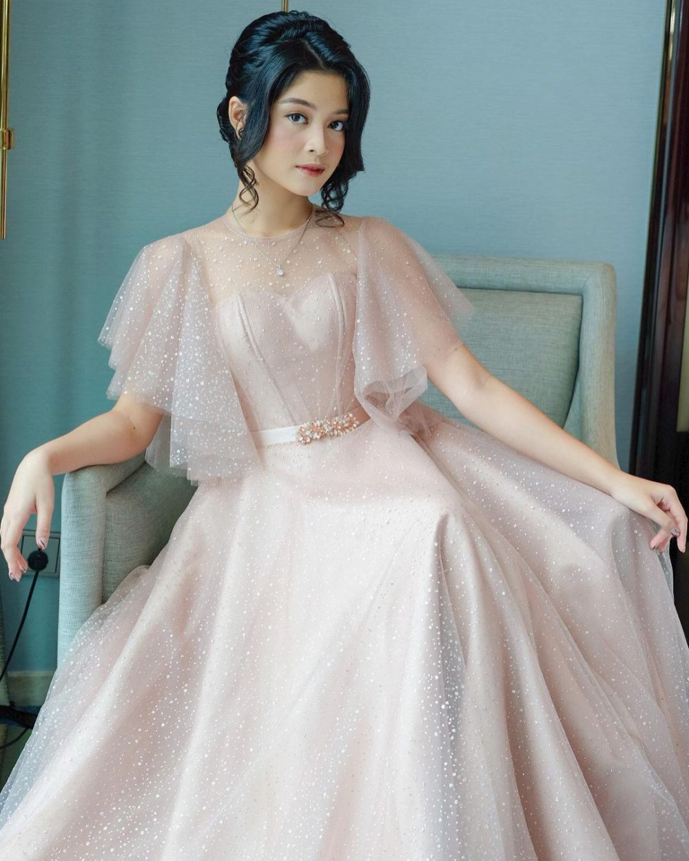 10 Outfit Dress ala Yoriko Angeline yang Bikin Tampilan Lebih Girly