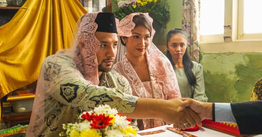 10 Karakter Pria Jatuh Hati pada Janda di Film dan Series Indonesia