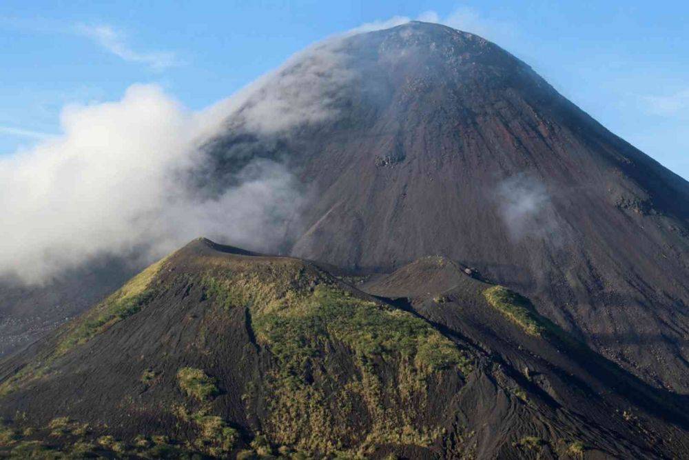 5 Fakta Menarik Gunung Lokon Di Tomohon Sulawesi Utara