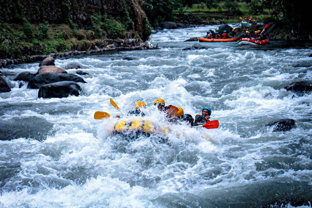 5 Informasi Rafting di Sungai Comal Pemalang, Cocok untuk Liburan!