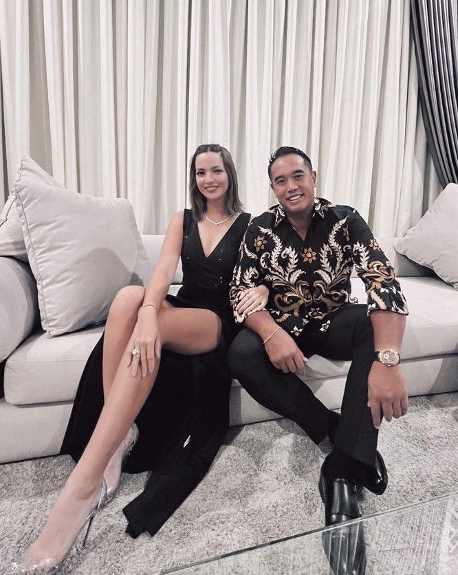 10 OOTD Couple Nia Ramadhani dan Ardi Bakrie, Selalu Kompak!