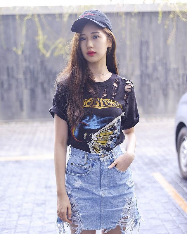 10 Ide OOTD Pakai Baseball Cap ala Jane Ramida, Kece dan Catchy!