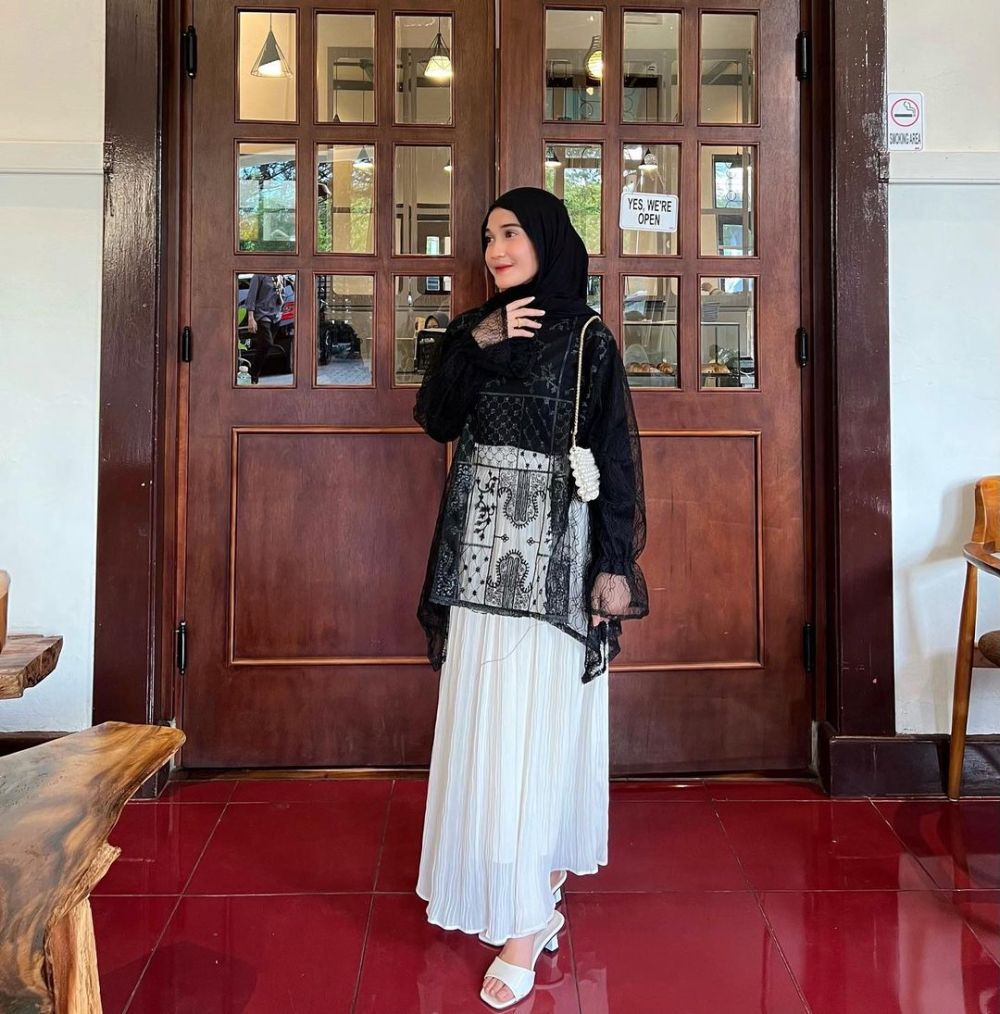 Varian OOTD Brokat