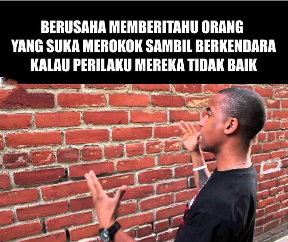 7 Meme Ngomong Sama Tembok, Dicuekin Terus!