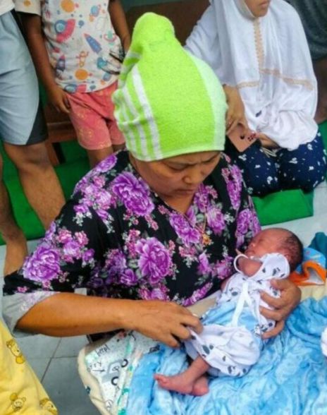 Miris, Bayi di Malang Dibuang di Depan Sekolah Mengaji