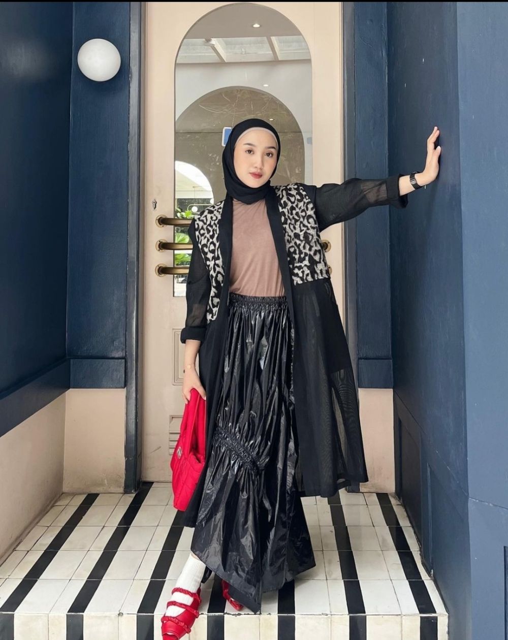 9 Style Layering Outfit ala Thafanya Sabila, untuk Hangout Awal Tahun