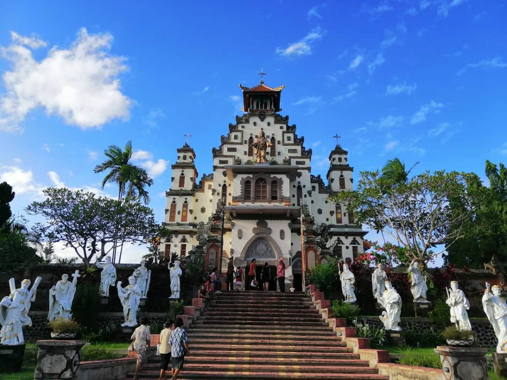 5 Jadwal Misa Natal Gereja Katolik di Bali
