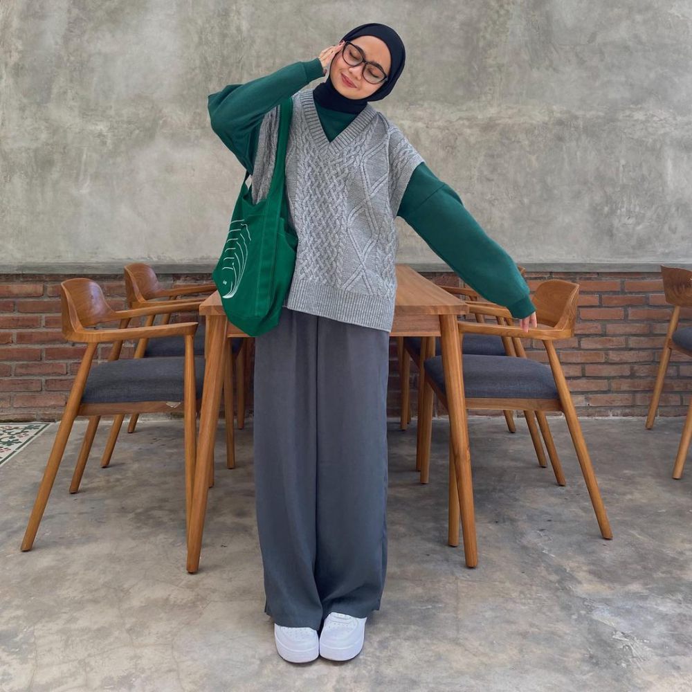 9 Ide OOTD Cewek Kue ala Maryam Nurul, Colorful!