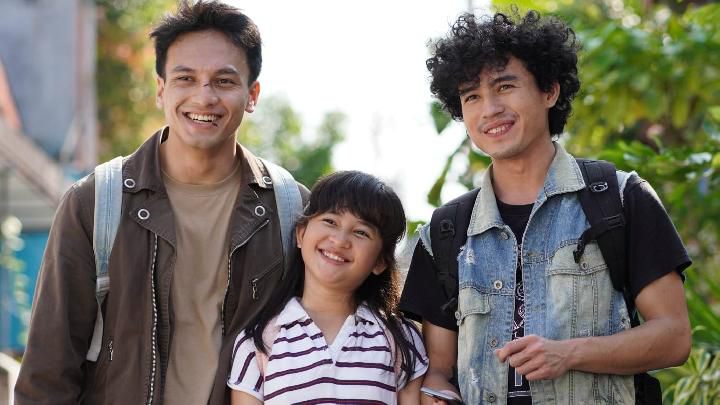 8 Kakak Adik merupakan film dan serial baru Indonesia