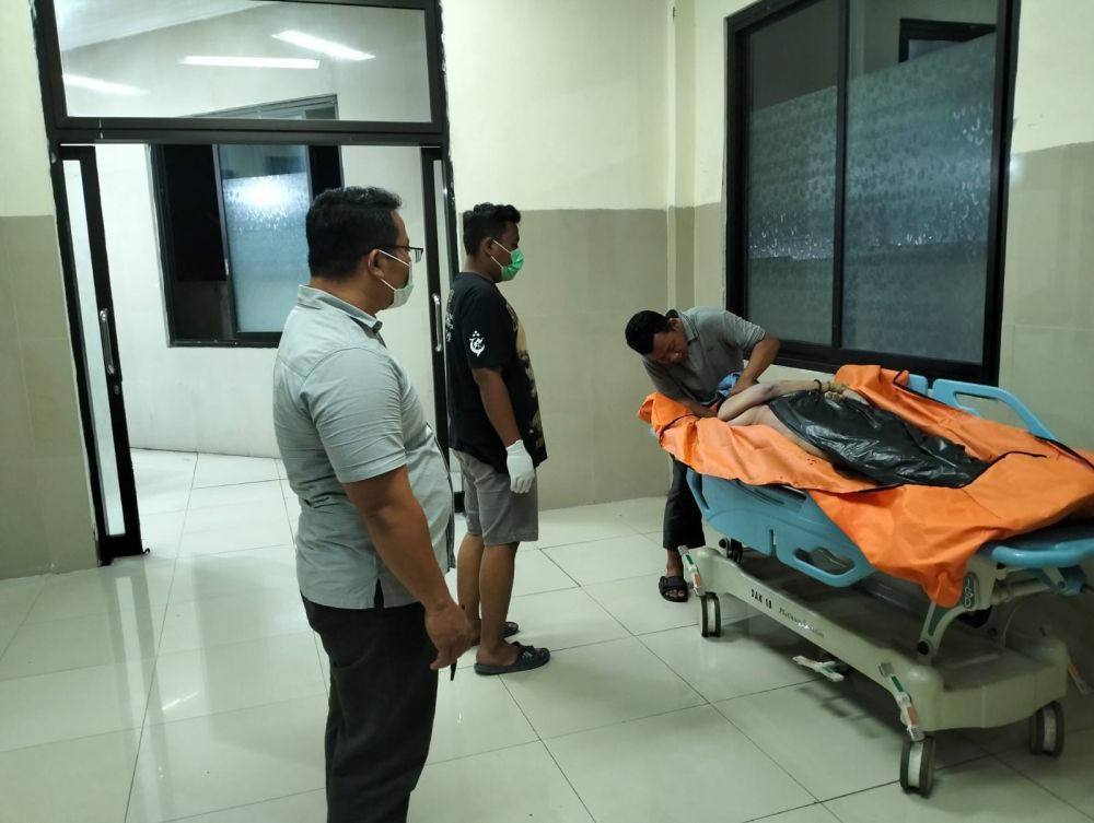 Warga Surabaya Ditemukan Tewas di Kamar Mandi Pondok Gus Samsudin