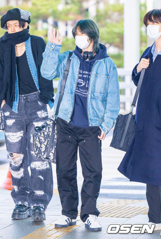 10 Ide Outfit Denim ala Beomgyu TXT, Kece Maksimal!