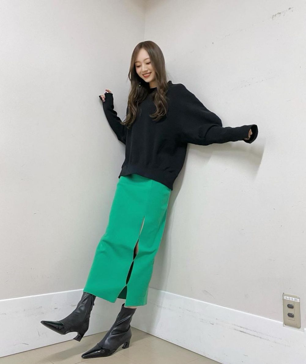 7 Ide Outfit ala Minami Umezawa Eks Nogizaka46, Stand Out Abis! 