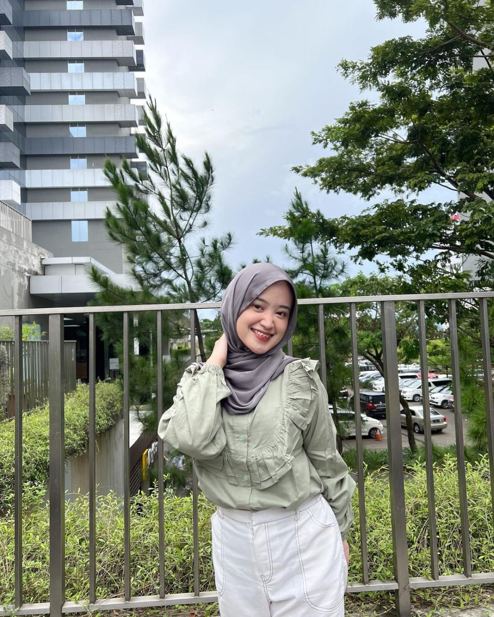 8 OOTD Hangout ala Selebgram Wynne Aqila, Stylish Abis!