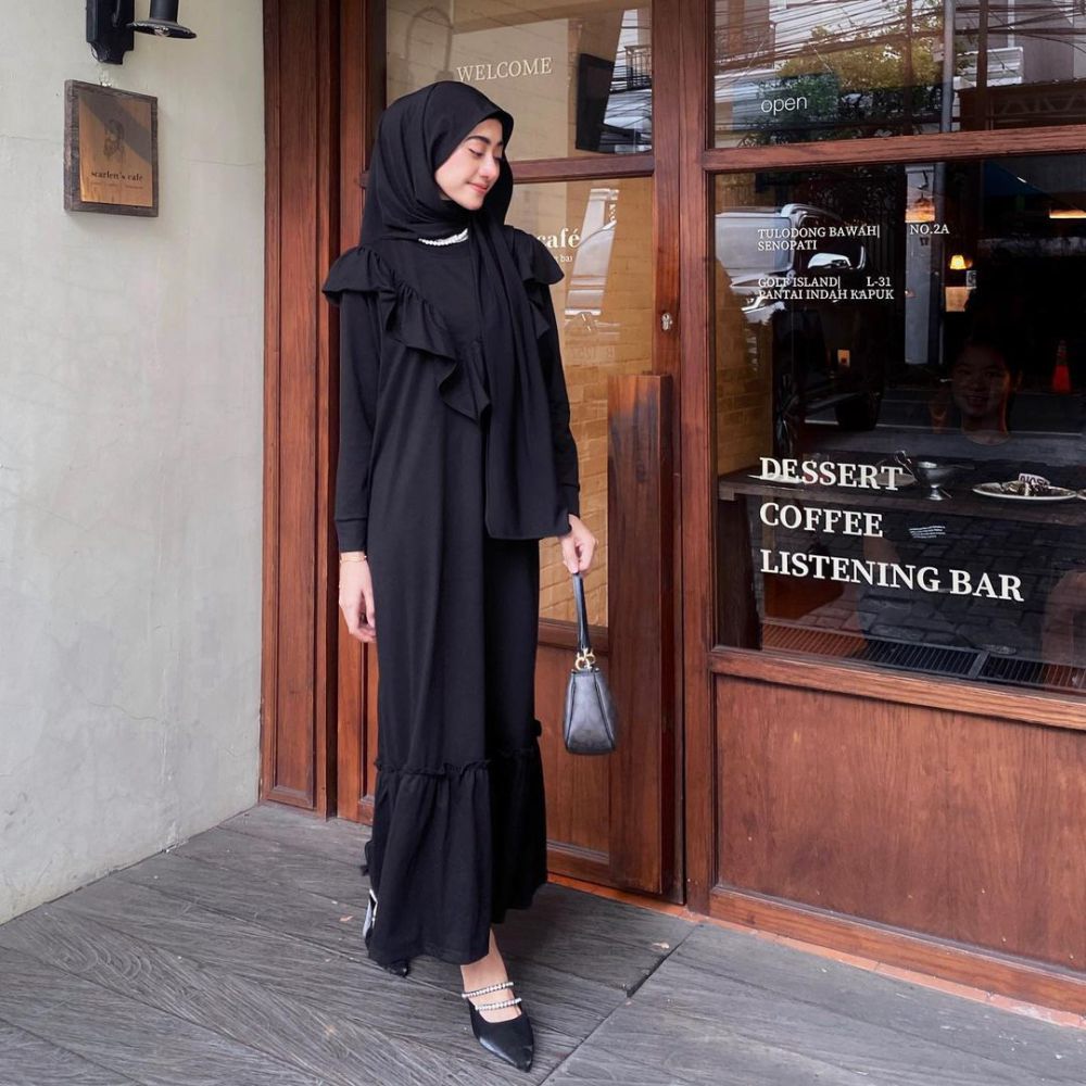 10 OOTD Cewek Mamba ala Selebgram Nimas Azlia, Stunning Abis!