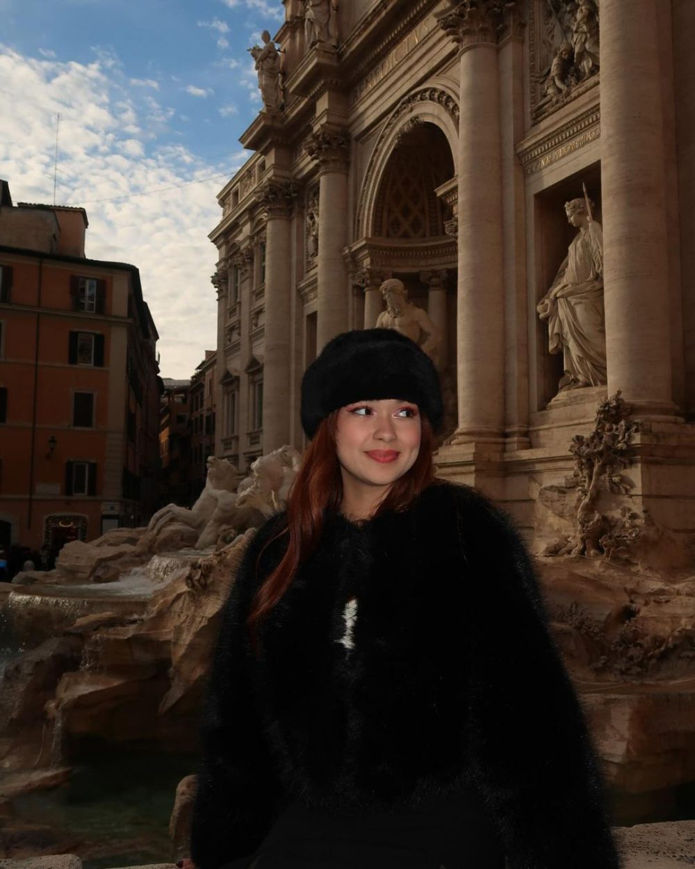 10 Potret Rebecca Klopper saat ke Barcelona dan Roma Awal Januari2024
