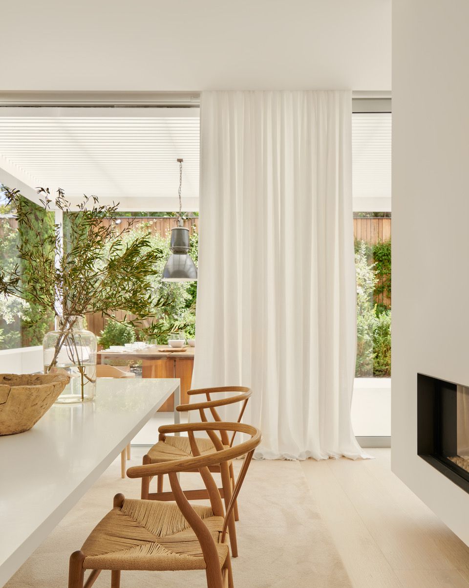 13 Ide Dekorasi Tirai Sesuai Tipe Ruangan dalam Rumah, Estetik