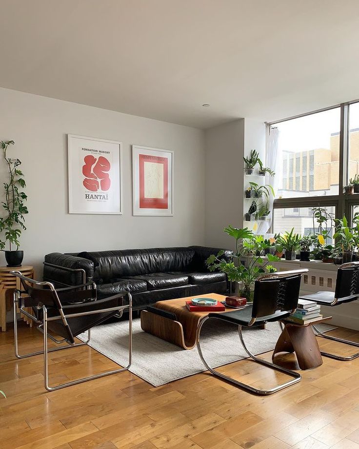 8 Ide Padu Padan Sofa Kulit untuk Interior Minimalis Tema Industrial