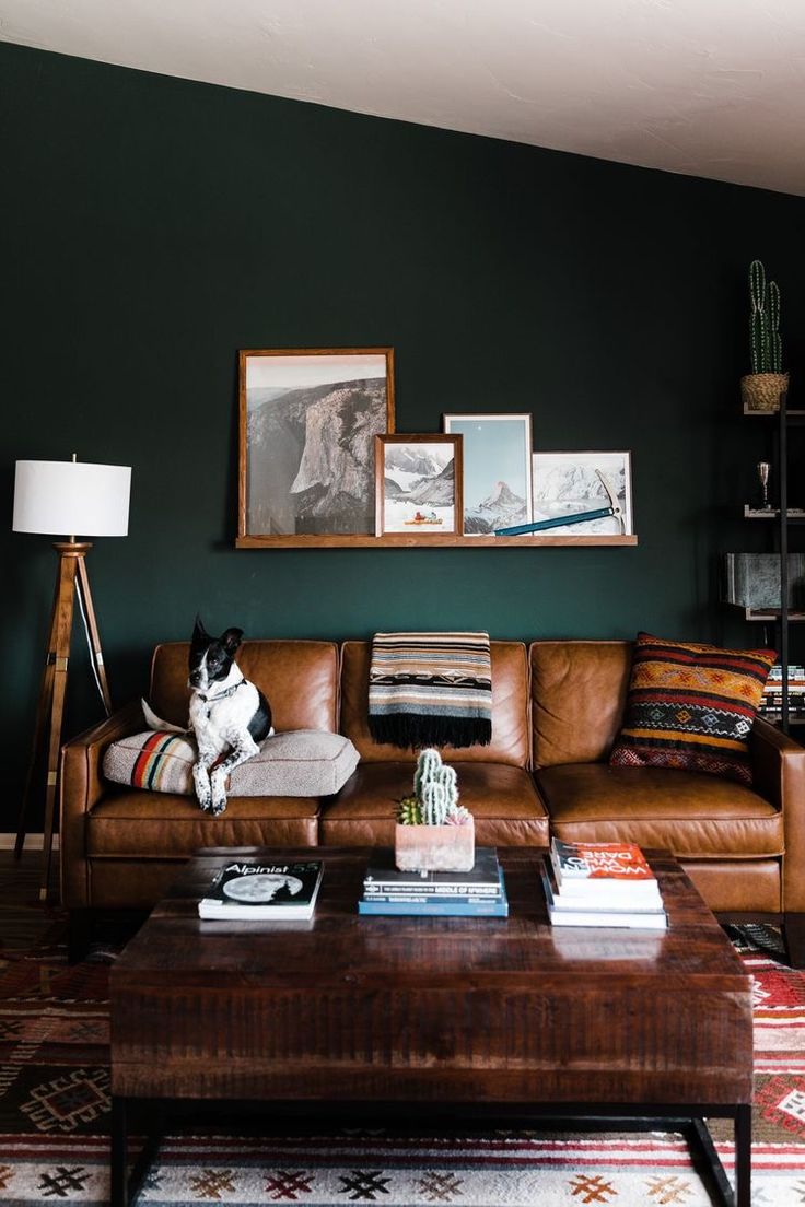 8 Ide Dekorasi Perpaduan Sofa Kulit untuk Ruangan Minimalis yang Chic