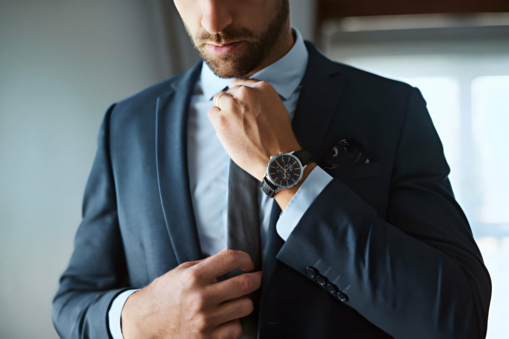 5 Tips Memilih Pakaian Pria yang Tepat untuk Wawancara Kerja