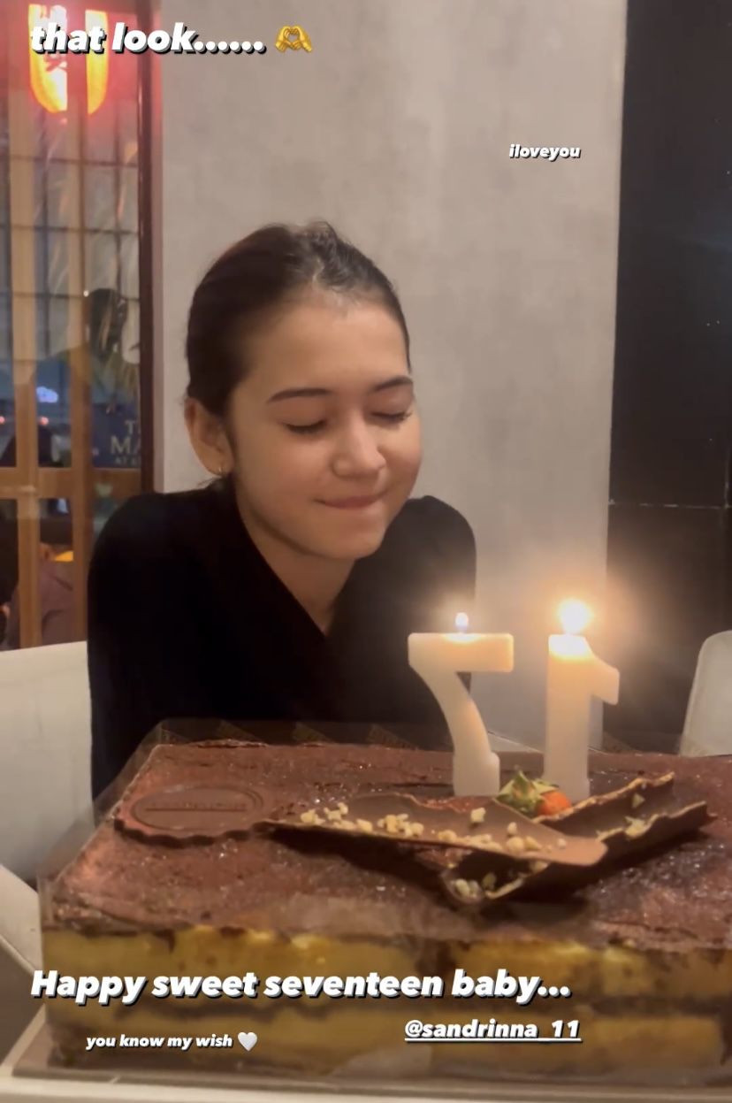 8 Momen Sandrinna Michelle Dapat Kejutan Sweet 17 Dari Pacar