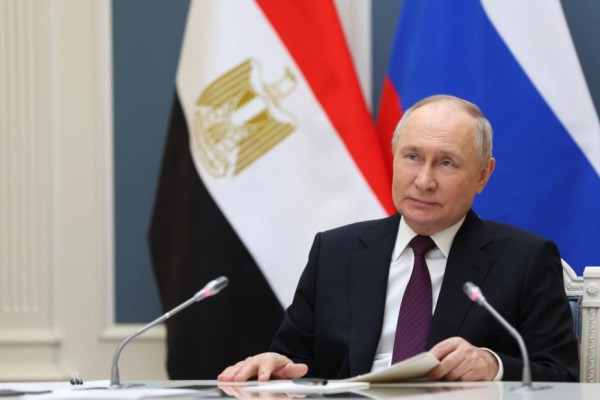 Putin Ucapkan Selamat ke Prabowo Menang Pemilu 2024