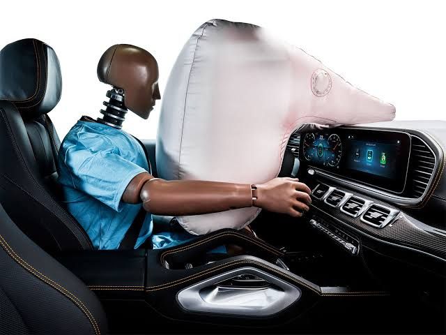 5 Tanda-tanda Airbag di Mobil Harus Diganti untuk Keselamatan