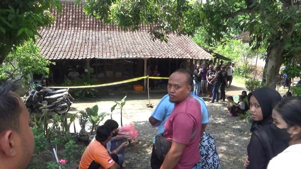 Ibu dan Bayinya di Ngawi Ditemukan Tewas Berdampingan