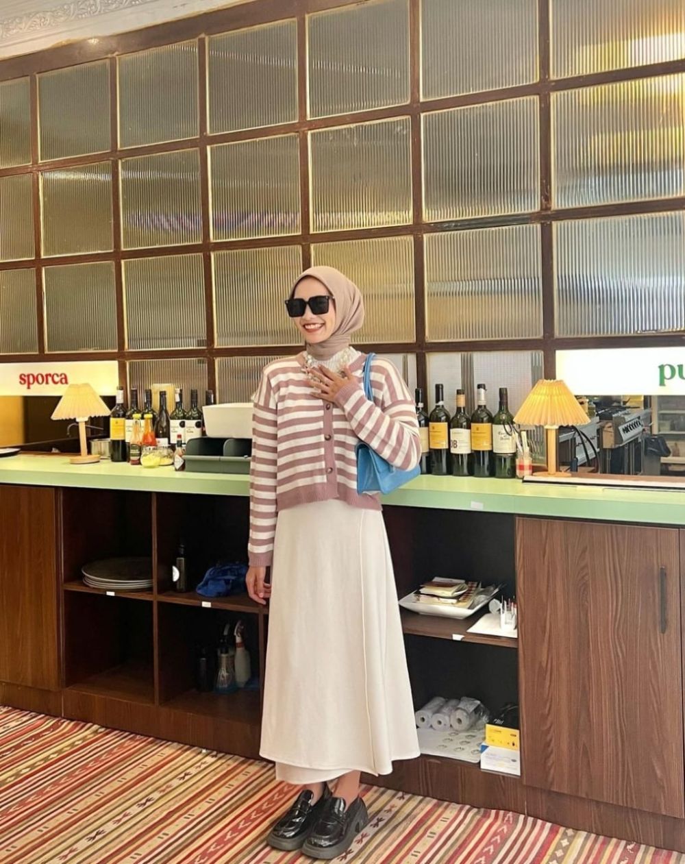 9 Style Hijab Stripe Pattren ala Nurinda Yuliana, Simple but Classy