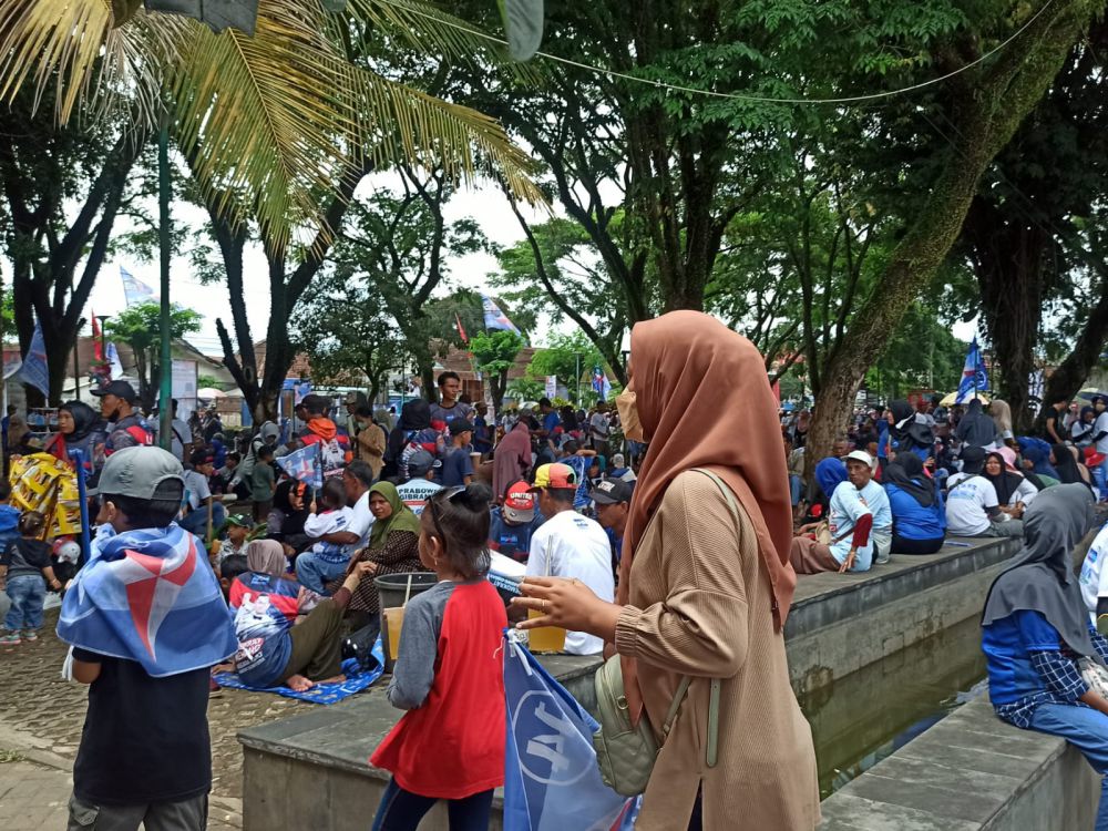 SBY Kampanye di Banyuwangi Naik Bus, Duduk Sebelah Sopir