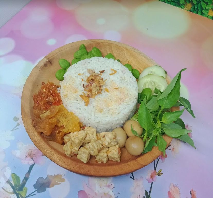 6 Rekomendasi Tempat Makan Nasi Uduk di Jogja, Gurihnya Nagih